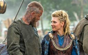 Per Lagertha si sprecano gli aggettivi. 